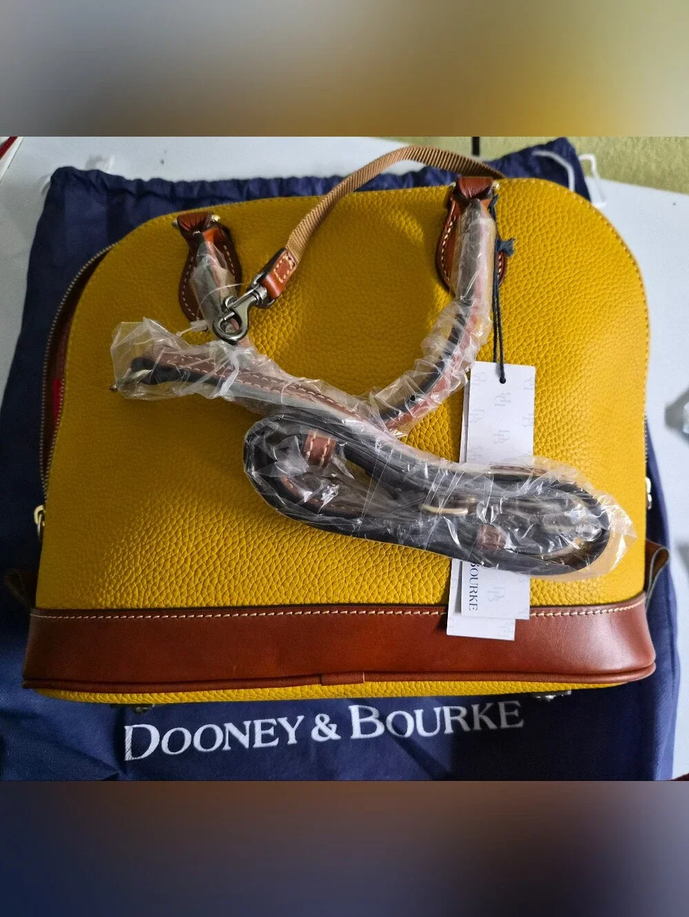 Dooney & Bourke this item